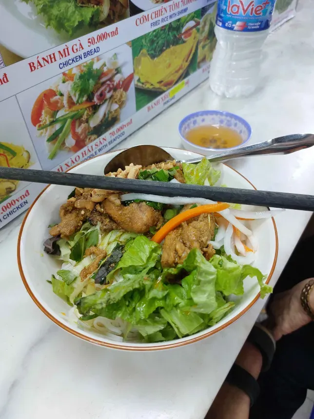 Ben Tanh Market food stall
