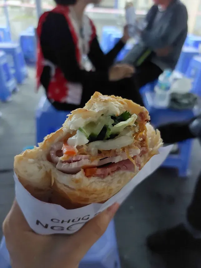 Banh mi filling